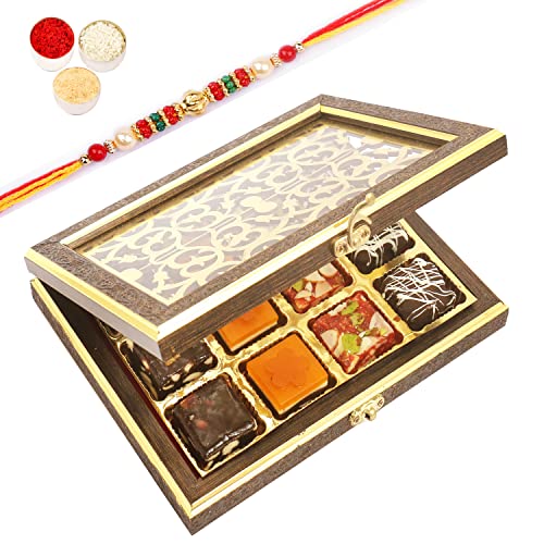 Ghasitaram Gifts Rakhi Gifts for Brothers Rakhi Sweets - Wooden Lazer 12 pcs Ghasitaram Special Bites Box with Beads Rakhi von Ghasitaram Gifts