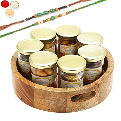 Ghasitaram Gifts Rakhi Gifts for Brothers Round Printed Wooden Tray of 7 Jars with 2 Green Beads Rakhis Ghasitaram Gifts Rakhi Gifts for Brothers Round Printed Wooden Tray of 7 Jars with 2 Green Beads Rakhis von Ghasitaram Gifts