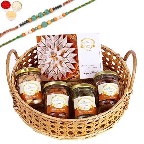 Ghasitaram Gifts Rakhi Gifts for Brothers Wooden Cane Round Basket of 4 Assorted Nuts and Kaju Katlis. with 2 Green Beads Rakhis Ghasitaram Gifts Rakhi Gifts for Brothers Wooden Cane Round Basket of 4 Assorted Nuts and Kaju Katlis. with 2 Green Beads Rakhis von Ghasitaram Gifts