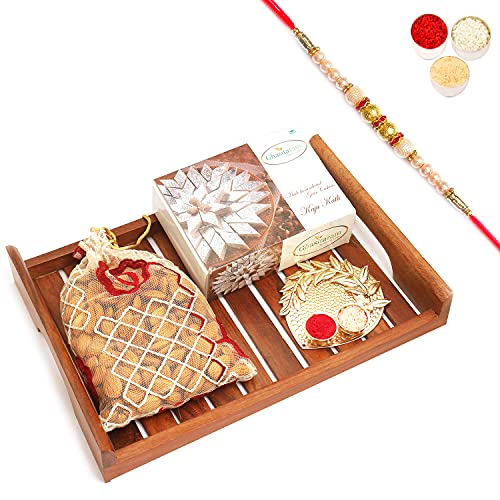 Ghasitaram Gifts Rakhi Gifts for Brothers Wooden Serving Tray with Kaju Katli, Almonds and Pooja Thali with Pearl Rakhi von Ghasitaram Gifts