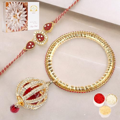 Ghasitaram Gifts Rakhi for Brother Rakhis Online - RM-155 Bhaiya Bhabhi rakhi with 400 gms of Kaju katli von Ghasitaram Gifts