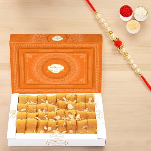 Ghasitaram Gifts Rakhis For Brother Rakhi Sweets - Soft Mysore pak (400 gms) with Beads Rakhi von Ghasitaram Gifts