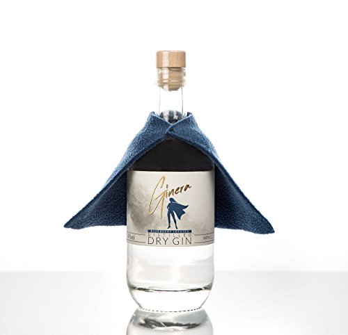 Ginera - Distilled Premium Dry Gin - Handcrafted from Heroes (1 x 0,5l, 44% vol.) (0,5l Flasche) von Ginera