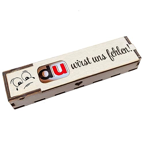 Duplo Holzbox mit Schokoriegel Geschenkbox mit Spruch Gravur Schokolade Mitbringsel Geschenkidee - Du wirst uns fehlen! von Girahlutions