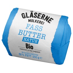Fassbutter im Pergamentpapier Fassbutter im Pergamentpapier von Gläserne Molkerei