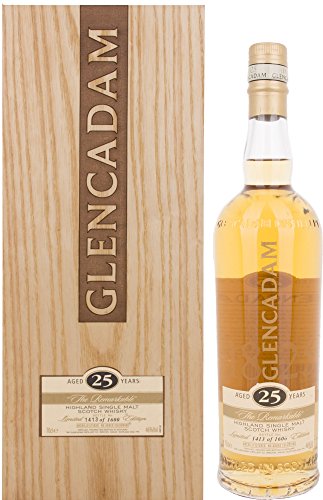 Glencadam 25 Years Old The Remarkable Whisky mit Geschenkverpackung (1 x 0.7 l) von Glencadam