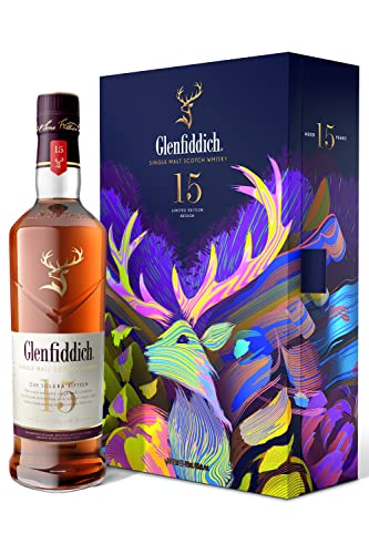 Glenfiddich 15 Jahre Single Malt Scotch Whisky Santtu Geschenkset mit Flachmann, 70cl von Glenfiddich