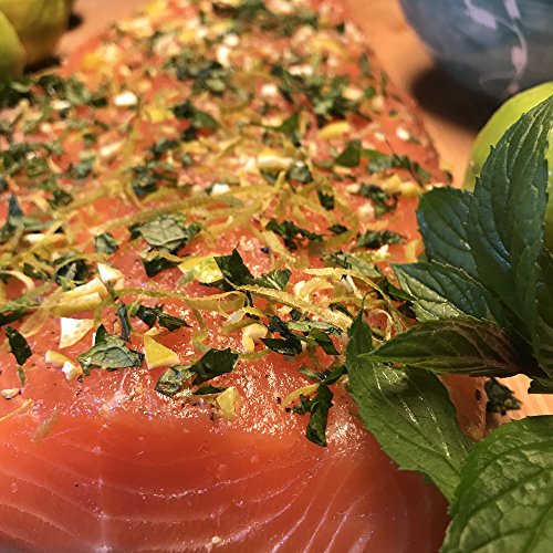 Graved Lachs "Caipirinha" mit Cachaca, Minze und Limonenzesten 1.1kg ✔ Mit frischen Kräutern und Bio Zitrusfrüchen in eigener Manufaktur hergestellt von Hamburger Fischwerker