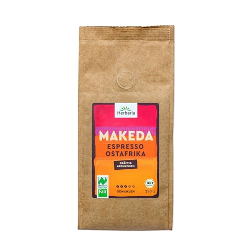 Herbaria MAKEDA Bio Espresso gemahlen 250g – Naturland Fair zertifiziert aus Ostafrika – Röstaromen mit Kakao- & Eichenholz-Noten – Bio Kaffeebohnen gemahlen für die Siebträger und Espressokocher Herbaria MAKEDA Bio Espresso gemahlen 250g – Naturland Fair zertifiziert aus Ostafrika – Röstaromen mit Kakao- & Eichenholz-Noten – Bio Kaffeebohnen gemahlen für die Siebträger und Espressokocher von Herbaria