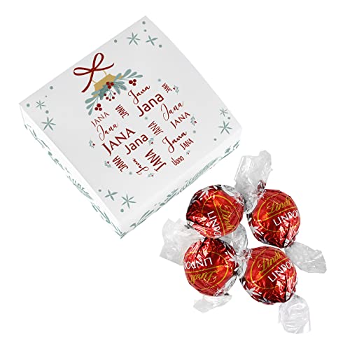 Herz & Heim® Geschenk-Schachtel mit 4 Pralinen und weihnachtlichem Motiv/Wunschname/Kleine Aufmerksamkeit Christbaumkugel aus Namen von Herz & Heim