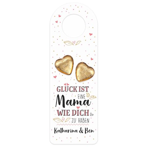 Herz & Heim® Personalisierbarer Flaschenanhänger für Mama mit Schokoherzen & Wunschtext – Geschenk zum Muttertag – Anhänger für Weinflaschen, Sekt & Co. in 2 Größen (Groß) von Herz & Heim