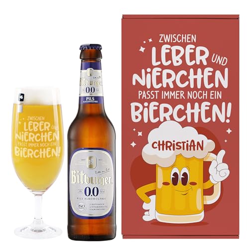 Herz & Heim® Personalisierbares Bier-Geschenkset für Männer mit Bierglas, Geschenkbox & Bier – Leikeim, Gösser oder Bitburger alkoholfrei (Geschenkbox 35,5×10,5×19 cm (B/H/T), Bitburger alkoholfrei) von Herz & Heim