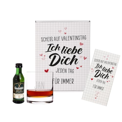 Herz & Heim® Whisky Set zum Valentinstag mit Whiskyglas, Schokolade und 0.05l Whisky Fläschen, personalisiert von Herz & Heim