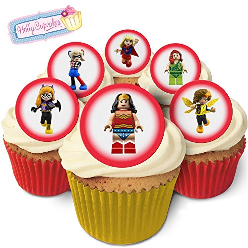 24 Wunderschöne essbare Kuchendekorationen: Weibliche Superheldenfiguren / Female Building Block Superheros von Holly Cupcakes