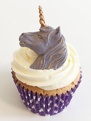 6 Handgemachte Kuchendekorationen aus Zucker: Lila mit Goldhörnern / 6 Purple Unicorn Heads with Gold Horns von Holly Cupcakes