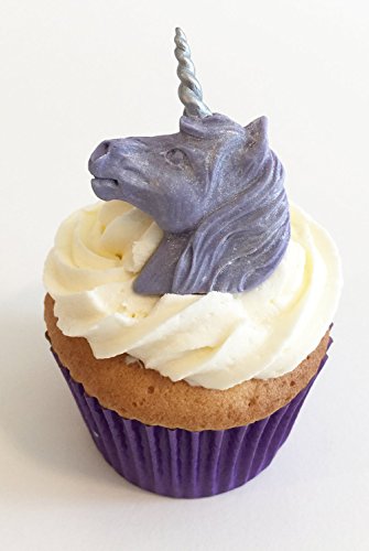 6 Handgemachte Kuchendekorationen aus Zucker: Lila mit Silberhörnern / 6 Purple Unicorn Heads with Silber Horns von Holly Cupcakes
