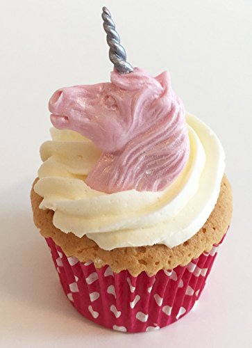 6 Handgemachte Kuchendekorationen aus Zucker: Pink mit Silberhörnern / 6 Baby Pink Unicorn Heads with Silver Horns von Holly Cupcakes
