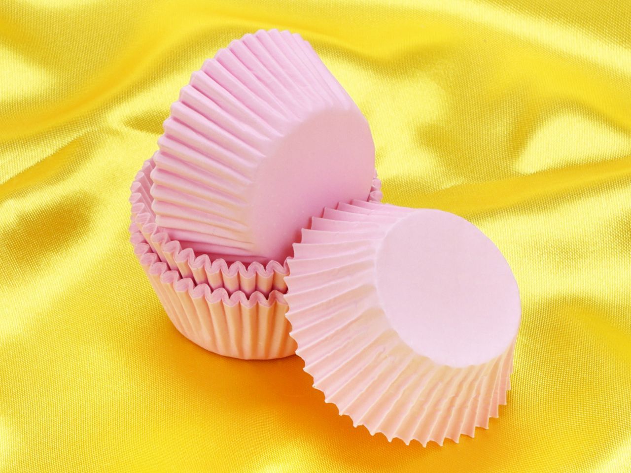 Mini-Muffinförmchen baby pink 60 Stück von House of Marie