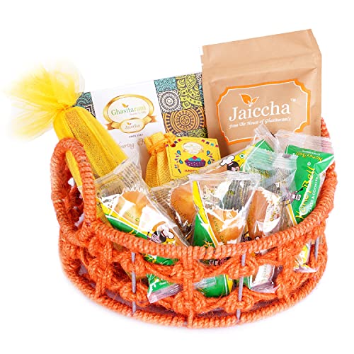 Ghasitaram Gifts Jaiccha Holi- Sweets/Holi Hampers/Orange Jute Basket with Gujiyas Ghasitaram Gifts Jaiccha Holi- Sweets/Holi Hampers/Orange Jute Basket with Gujiyas von Jaiccha