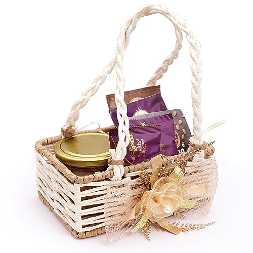 Ghasitaram Gifts Jaiccha - Jute Small Basket with Flower with Dryfruit Halwa and Bites von Jaiccha