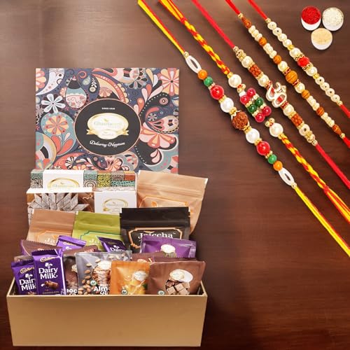 Ghasitaram Gifts Jaiccha Rakhi Gifts for Brothers - Ghasitaram Big Hamper Box of assorted Goodies 23 goodies with 5 Rakhis von Jaiccha