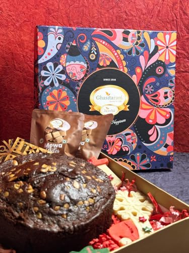 Jaiccha Ghasitaram Christmas Gift Big Hamper Box with chocos, tags, pouches, plum cake 500 gms von Jaiccha