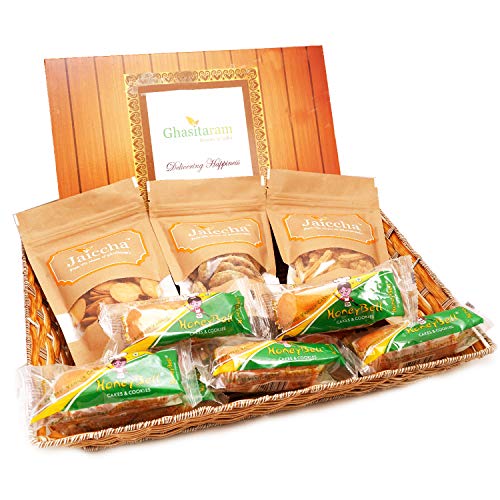 Ghasitaram Gifts Jaiccha Holi- Sweets/Holi Hampers/Brown Rectangle Basket of Assorted Gujiya,Butter Chakli,Coin Biscuit,Methi Mathi and Cake von Jaiccha