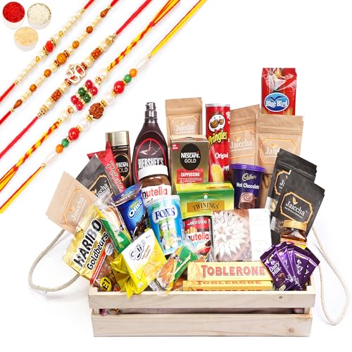 Jaiccha Ghasitaram Rakhi Gifts for Brothers - Jumbo Wooden Basket Hamper of 40 Goodies with 5 Rakhis von Jaiccha