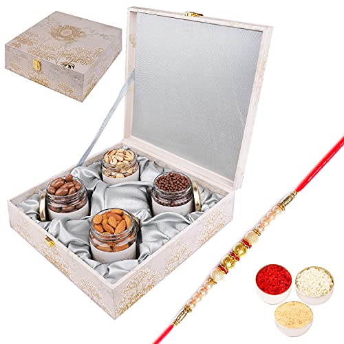 Jaiccha Ghasitaram Rakhi Gifts for Brothers Wooden Popular Box with Almonds, Pistachios, Chocolate Coated Almonds and Rice Crispies with Pearl Rakhi Jaiccha Ghasitaram Rakhi Gifts for Brothers Wooden Popular Box with Almonds, Pistachios, Chocolate Coated Almonds and Rice Crispies with Pearl Rakhi von Jaiccha