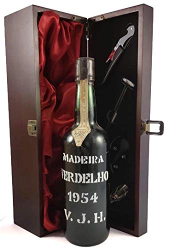 Justino's Verdelho Madeira 1954 in einer mit Seide ausgestatetten Geschenkbox, da zu 4 Weinaccessoires, 1 x 700ml von Justinos