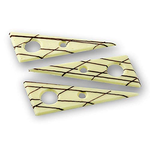 Deko-Aufleger "Tramontana" - Dreieck, gelocht, weiße Schokolade, gestreift, 690g, 131 St von Karl Zieres GmbH