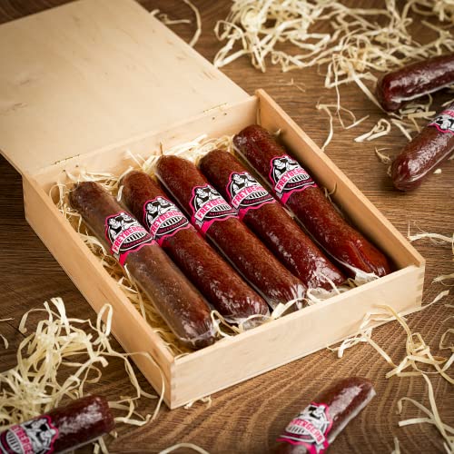 Salami Wurst Sticks in Holzkiste vom Metzgerweltmeister Freyberger in Geschenk-Box | Nürnberger Wurst & Fleisch Geschenkideen | lustiges Geschenk | Wurstsnack aus regionalem Fleisch von Khroom