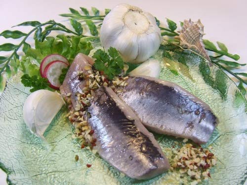 Knoblauch Matjesfilets - Matjes Hering enzymatisch gereift - schmackhaft, mild gesalzen, fest im Biss, abgeschmeckt mit kräftigem Knoblauch - 2250 Gramm Knoblauch Matjesfilets - Matjes Hering enzymatisch gereift - schmackhaft, mild gesalzen, fest im Biss, abgeschmeckt mit kräftigem Knoblauch - 2250 Gramm von IHR FACHGESCHÄFT KLAASSEN