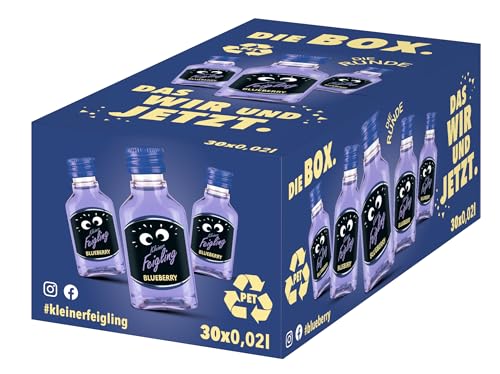 Kleiner Feigling Special Edition Blueberry (30 x 20 ml) PET – Feinster Vodka – Fruchtige Blaubeere – Der kultige Party Schnaps für jede Feier – Frech, fruchtiger Shot – 15% Vol. von Kleiner Feigling