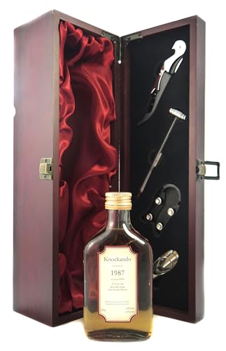 Knockando 12 year old Speyside Single Malt Scotch Whisky 1987 (Decanted Selection) 20cls in einer mit Seide ausgestatetten Geschenkbox, 1 x 200ml von Knockando 12 Speyside