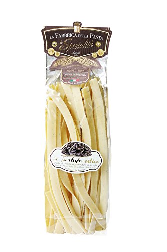 Original italienische Trüffelpasta Pettegole al Tartufo di Gragnano- Bandnudeln mit Sommertrüffel 250gr Original italienische Trüffelpasta Pettegole al Tartufo di Gragnano- Bandnudeln mit Sommertrüffel 250gr von La Fabbrica della Pasta di Gragnano