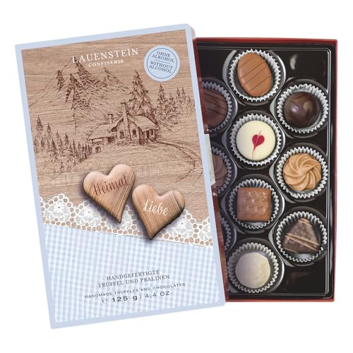 Lauensteiner Trüffel- und Pralinenspezialitäten | 125 g in Geschenk-Schachtel | 8 handgemachte Pralinen ohne Alkohol | süße Geschenkidee für Männer und Frauen | 1er Pack Lauensteiner Trüffel- und Pralinenspezialitäten | 125 g in Geschenk-Schachtel | 8 handgemachte Pralinen ohne Alkohol | süße Geschenkidee für Männer und Frauen | 1er Pack von Lauenstein Confiserie