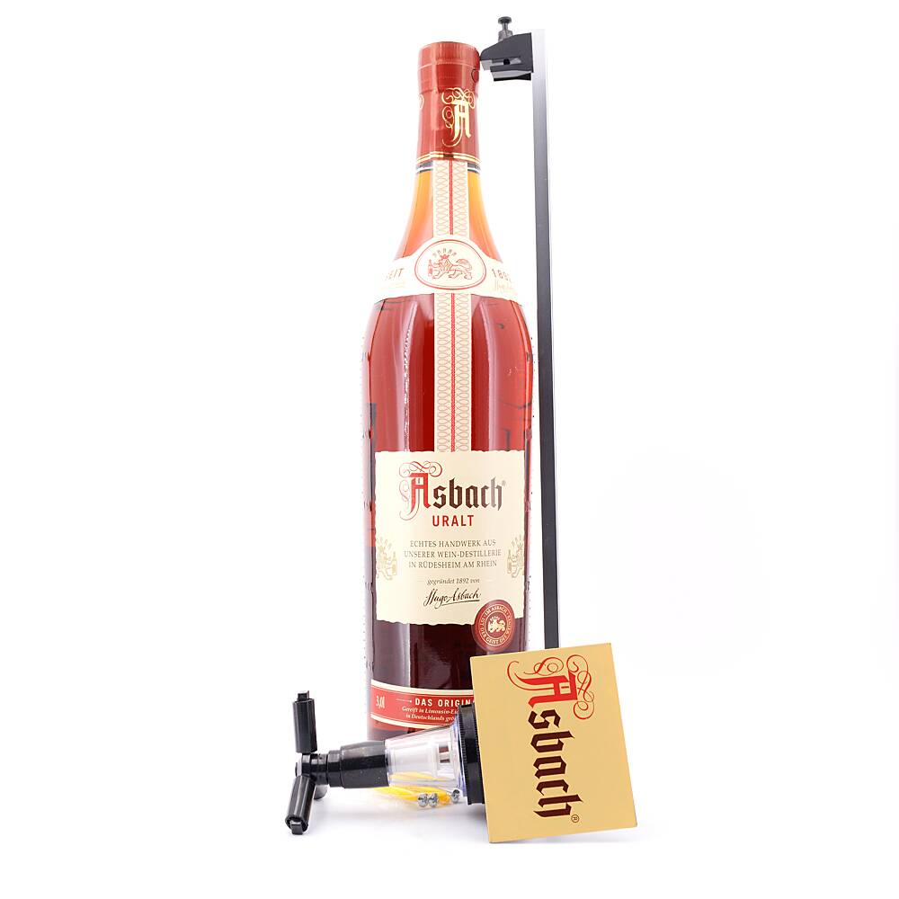 Asbach Uralt 3 Liter Flasche mit Wandhalter und 3 L/ 36.0% vol Asbach Uralt 3 Liter Flasche mit Wandhalter und 3 L/ 36.0% vol