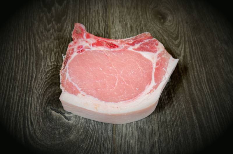 Dry Aged Landschwein Kotelett