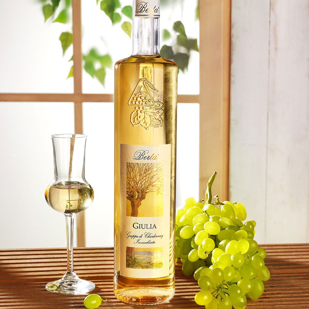 Giulia Grappa di Chardonnay von Berta Distillerie