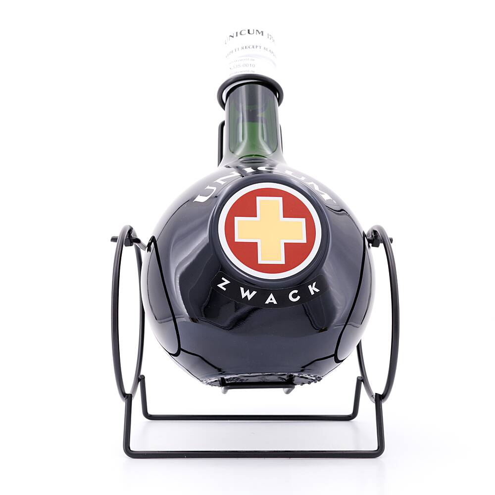 Zwack Unicum Kräuterlikör 3 Liter Flasche im 3 L/ 40.0% vol Zwack Unicum Kräuterlikör 3 Liter Flasche im 3 L/ 40.0% vol