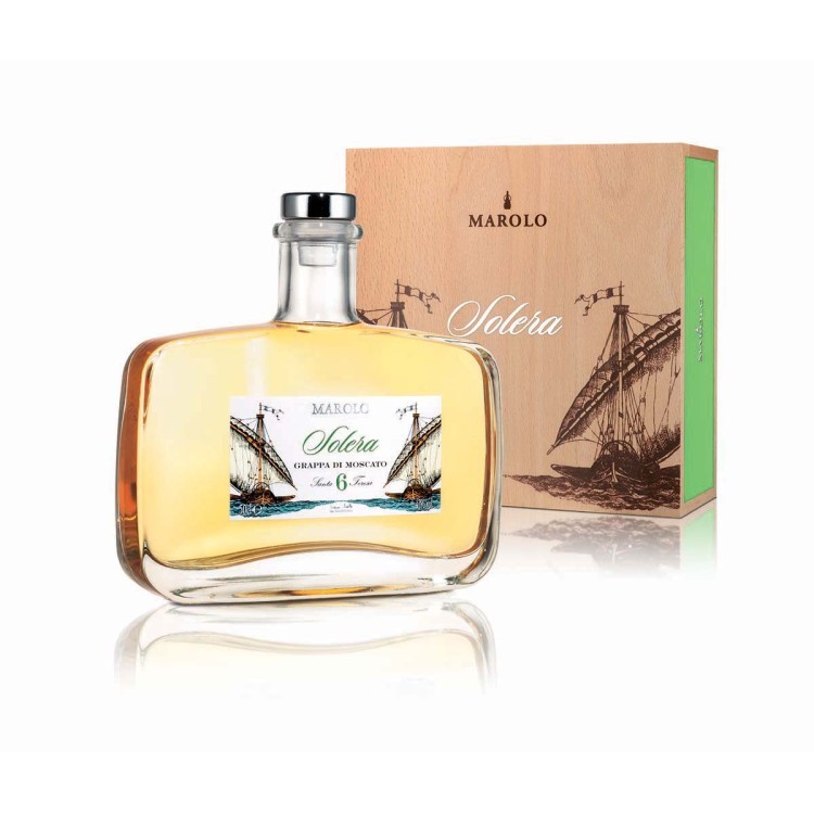 Marolo Grappa Moscato Solera 0,5l in Holzkiste Marolo Grappa Moscato Solera 0,5l in Holzkiste von Marolo Grappa