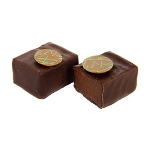 Pralinen - 1 kg Schachtel von 'Emma' - würzige dunkle Schokolade und würziger Ingwer Ganache aus Milchschokolade von Martins Chocolatier