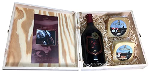 Geschenkbox mit Refošk Wein Geschenkset Pager Käse Geschenkideen in Weinkisten Holz als Feinschmecker Geschenkkorb - EINWEG von Mediterrane Delikatessen