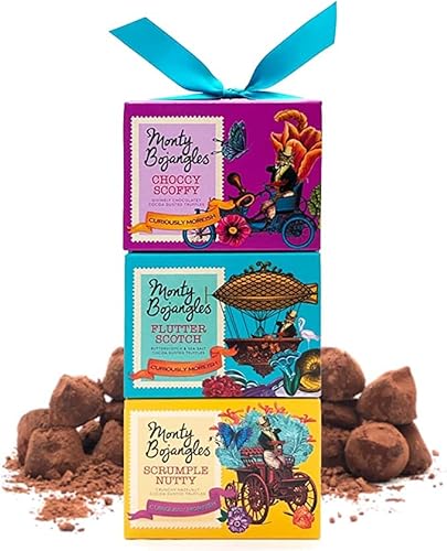 Monty Bojangles mit Kakao bestreute Trüffelpralinen (3 x 100 g) - 3 luxuriöse Geschenkpackungen mit Pralinen - Choccy Scoffy, Scrumple Nutty & Flutter Scotch - Das perfekte Schokoladen-Geschenk von Monty Bojangles