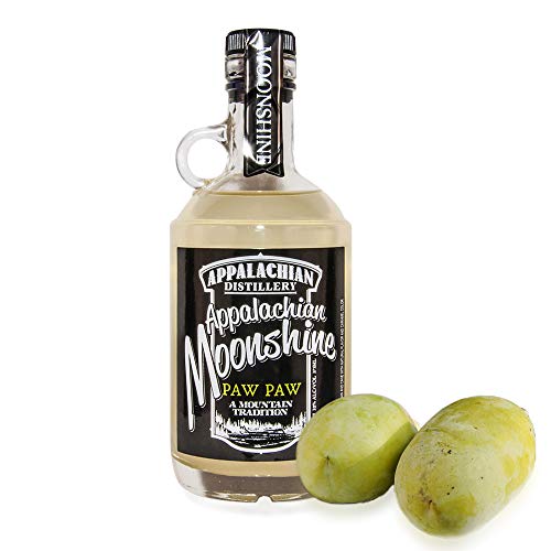 Appalachian Moonshine "Paw Paw" erinnert an Mango, Melone, Banane und leichter Vanille Note. Koste den echten Mais-Whisky, handgefertigt aus West Virginia. Exklusiv Import von Moonshine & More. von Moonshine & More