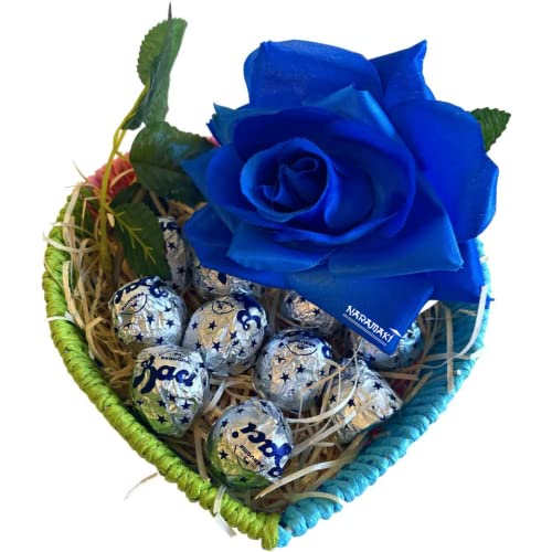 Geschenk zum Muttertag 2024 – Korb in Herzform + klassische Küsse Perugina 125 g + blaue Rose – (Baci Perugina) von NARAMAKI