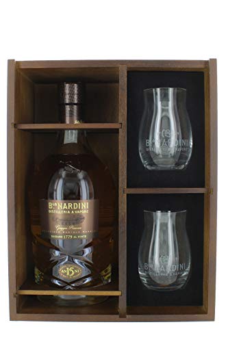 Grappa Riserva 15 Anni Selezione Nardini Cl 70 In Legno + 2 Bicchieri Grappa Riserva 15 Anni Selezione Nardini Cl 70 In Legno + 2 Bicchieri von Nardini Bortolo