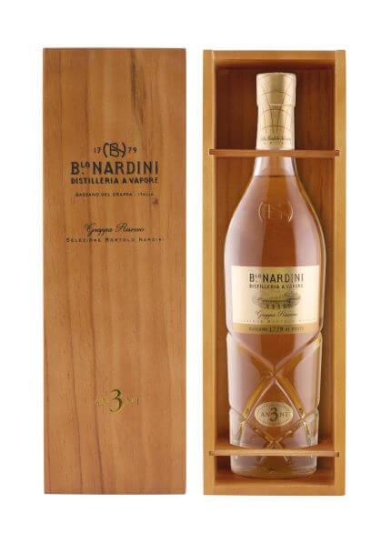 Nardini Grappa Riserva Selezione 3 anni in Holzkiste von Nardini Grappa