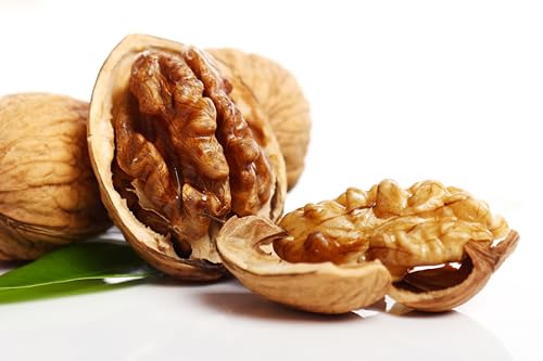 Walnüsse in der Schale - Walnüsse in der Schale - Vegan Roh Natur Unverarbeitet aus Europa - Wertvolle essentielle Fettsäuren OMEGA-3 - Nüsse für Müsli Desserts oder Salate - 5 kg von Natural Food